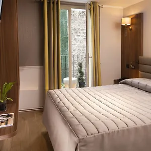 Hotel De La Tour Eiffel, Parijs